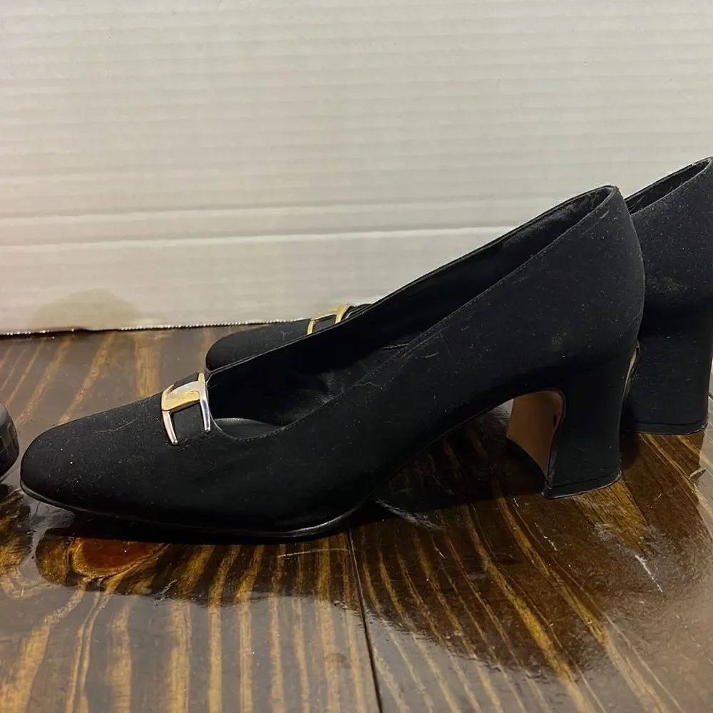 Proxy Heels  - Picture 5 of 7